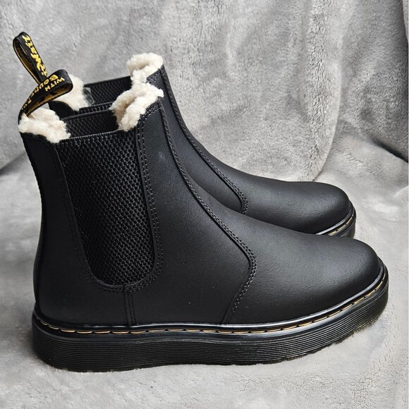 Dr. Martens Chelsea Boots Faux Fur Lined Black Leather Women’s Size 6 main image 4